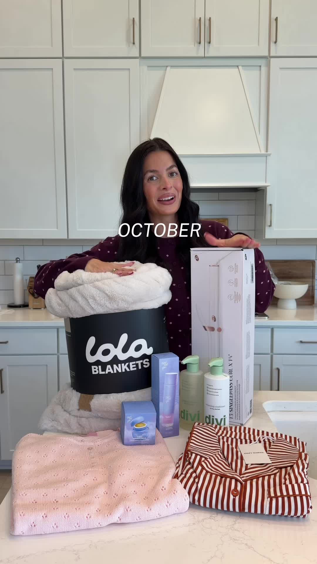 Lola Blankets & Cozy Earth Fall Giveaway